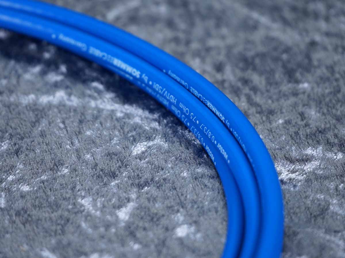 SDI-Kabel BNC-Kabel Sommer 'Vector 0.8/3.7' blau - Neutrik BNC