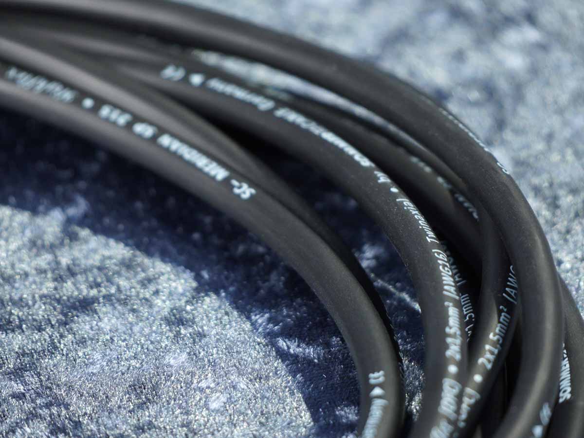 Lautsprecherkabel 'Meridian' 2x1,5 mm² Endhülse auf CTA01 Kabelschuhe