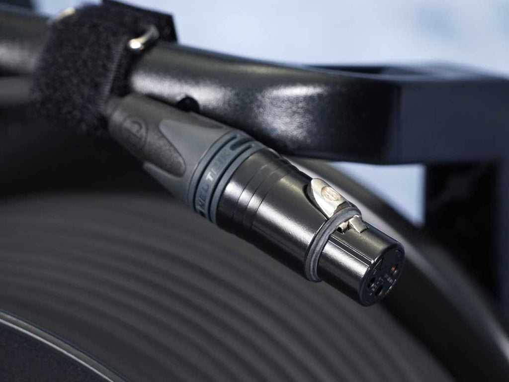 DMX-Kabel auf Gummitrommel / Sommer 'Binary 234' schwarz / 35-50m / Neutrik