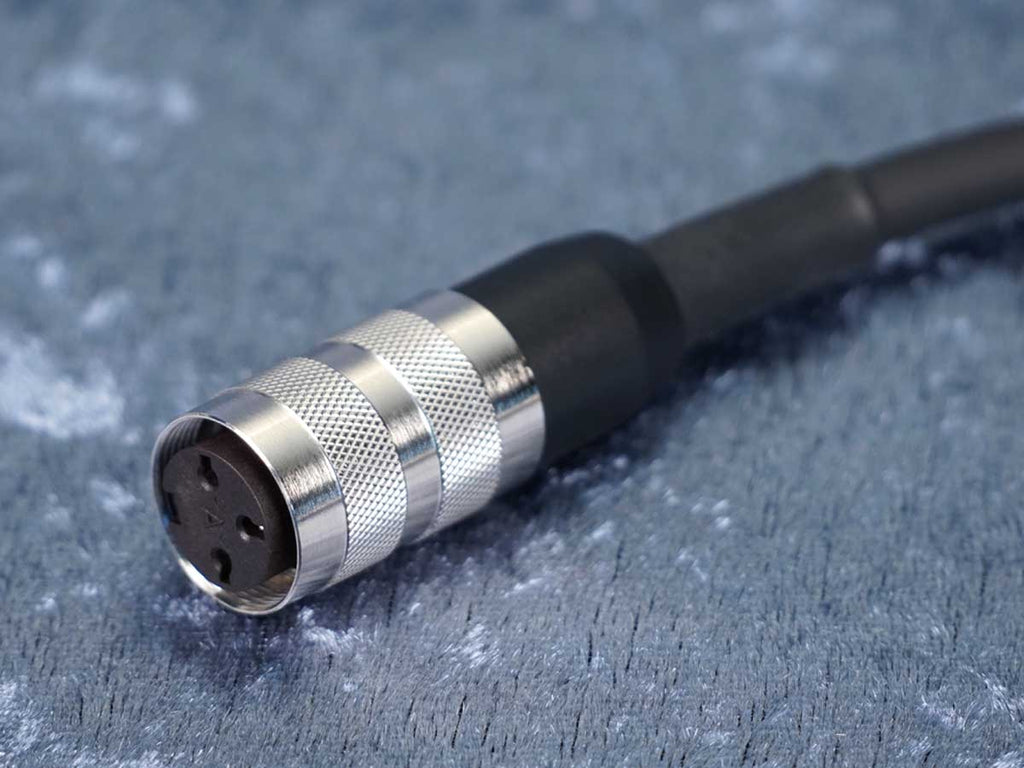 Kurzadapter Kleintuchel_f auf XLRm - Sommer/Amphenol/Neutrik