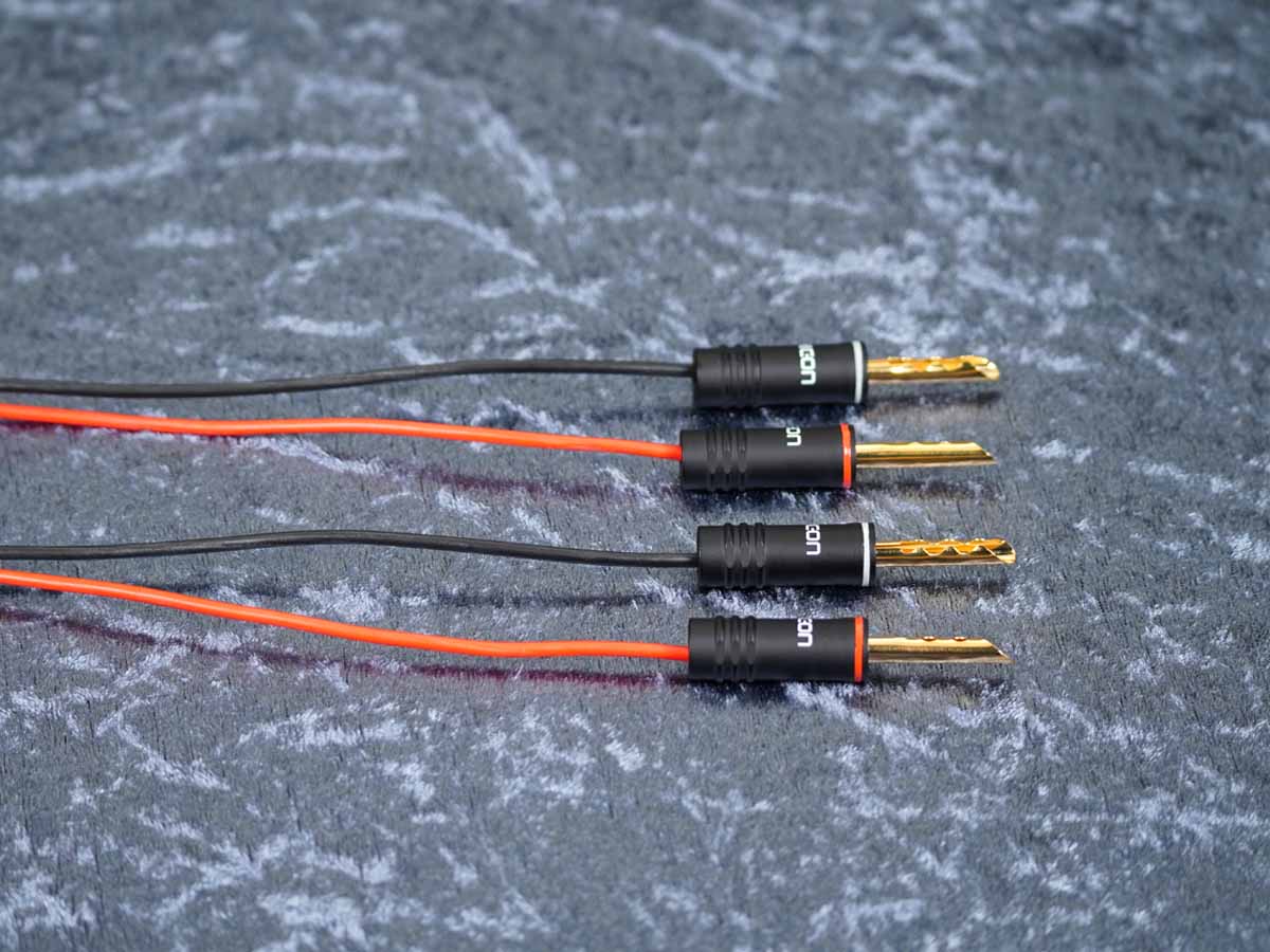 Lautsprecherkabel 'Meridian' 2x1,5 mm² Lamellen-Bananenstecker auf CTA01 Kabelschuhe