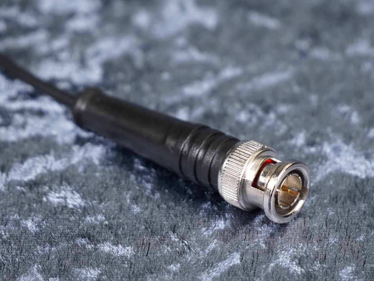 SDI-Kabel Sommer 'Monomax' schwarz - Hicon BNC auf Winkel BNC