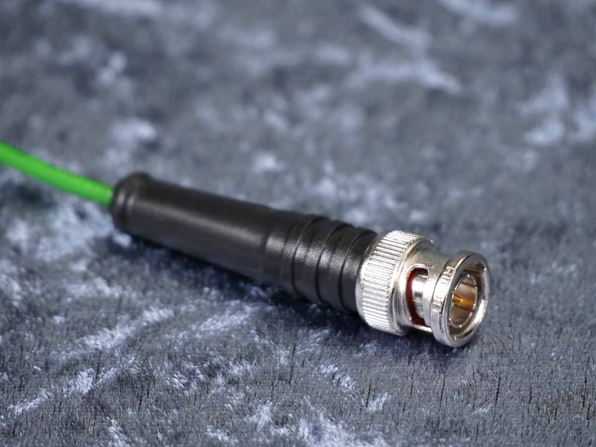 SDI-Kabel Sommer 'Monomax' grün - Hicon BNC auf Winkel BNC