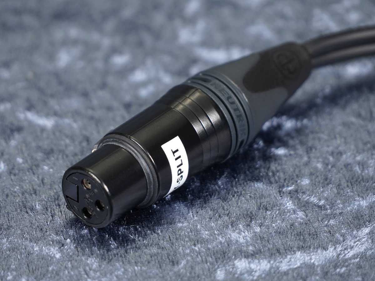 Kurzadapter XLR-3Pol Y-Split - Sommer/Neutrik