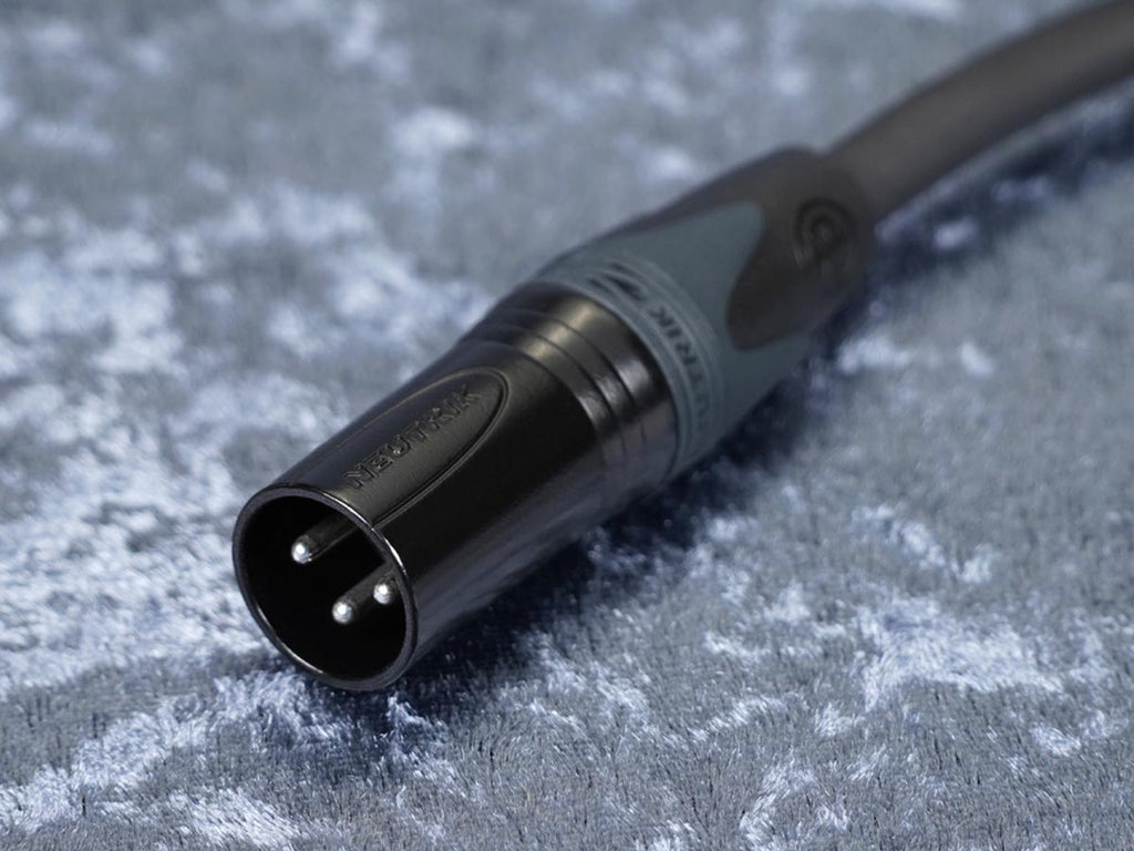 Kurzadapter XLR 3-Pol male auf Klinke 2-Pol für Lautsprecher - Sommer/Neutrik