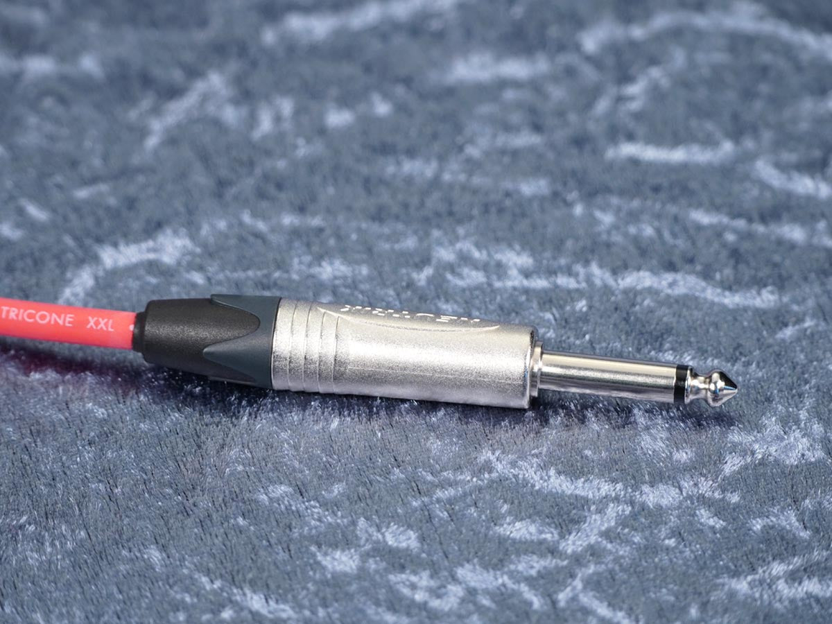 Instrumentenkabel Sommer 'Tricone XXL' rot - Neutrik Klinke auf Winkelklinke