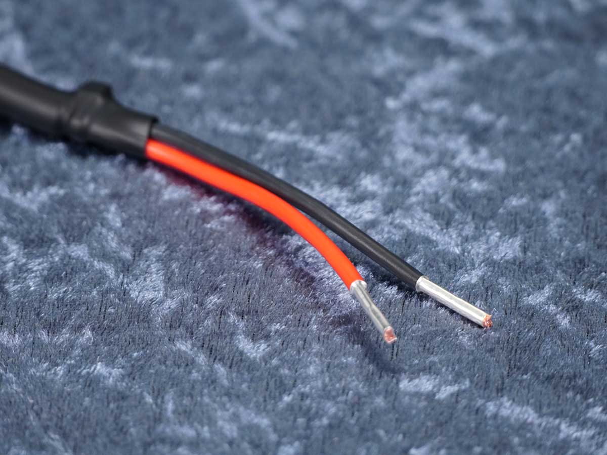 Kurzadapter Speakonstecker auf Aderendhülsen - Sommer/Neutrik