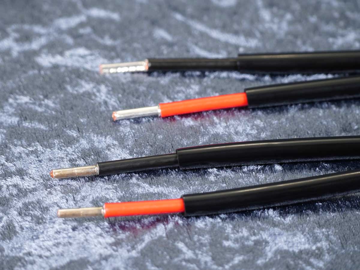 Lautsprecherkabel 'Dual Blue' - BM06 Bananenstecker auf Aderendhülsen