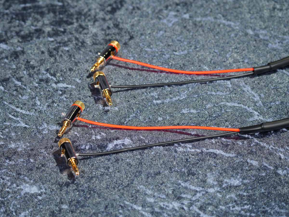 Lautsprecherkabel 'Meridian' 2x1,5 mm² mit BM06-Bananenstecker einseitig