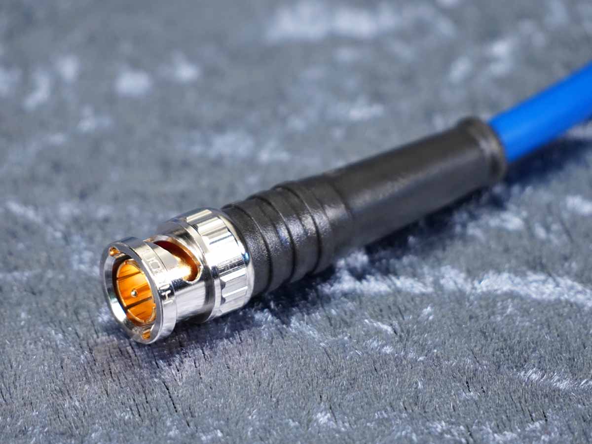 SDI-Kabel BNC-Kabel Sommer 'Vector 0.8/3.7' blau - Hicon BNC