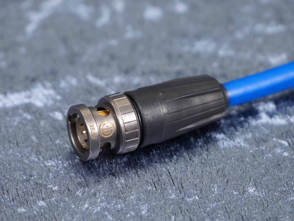 SDI-Kabel BNC-Kabel Sommer 'Vector 0.8/3.7' blau - Neutrik BNC