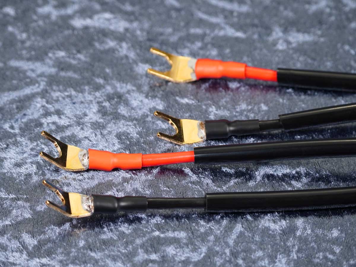 Lautsprecherkabel 'Dual Blue' - Aderendhülsen auf CTA01 Kabelschuhe
