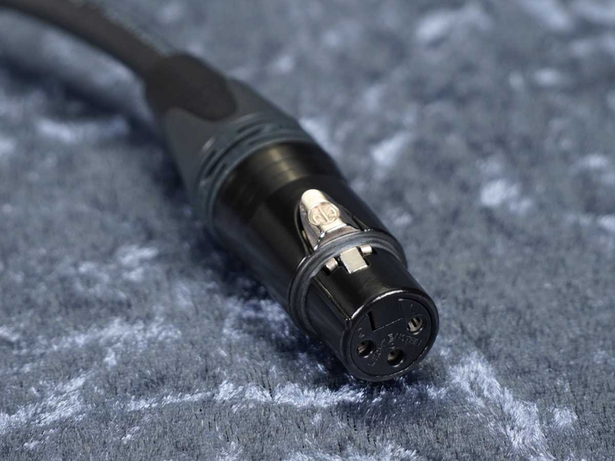 Kurzadapter Genderchanger XLR-3Pol female - Sommer/Neutrik