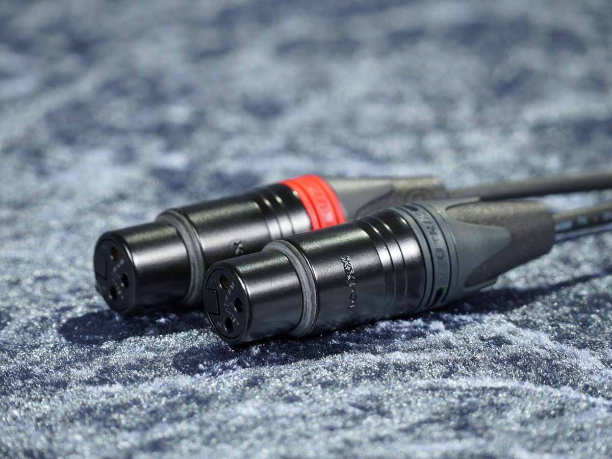 Adapter 2 x Cinch - 2 x XLR female Sommer REAN Neutrik div. Längen