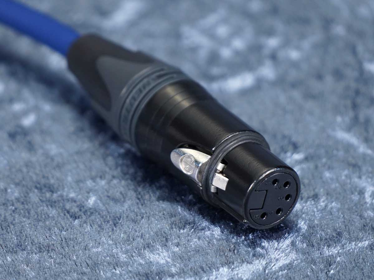 Kurzadapter DMX XLR-3Pol male XLR-5Pol female - Sommer/Neutrik