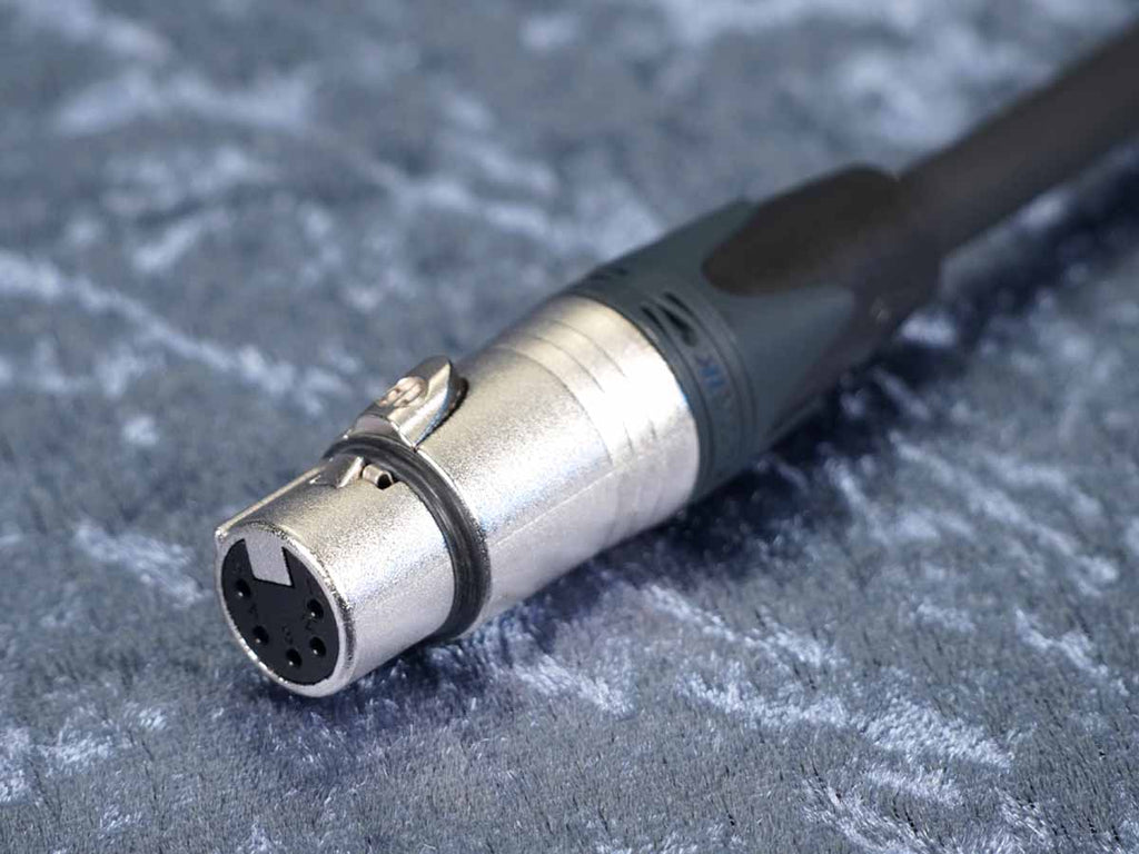 DMX-Kabel 5-Pol Sommer 'Binary 422' Schwarz / Neutrik