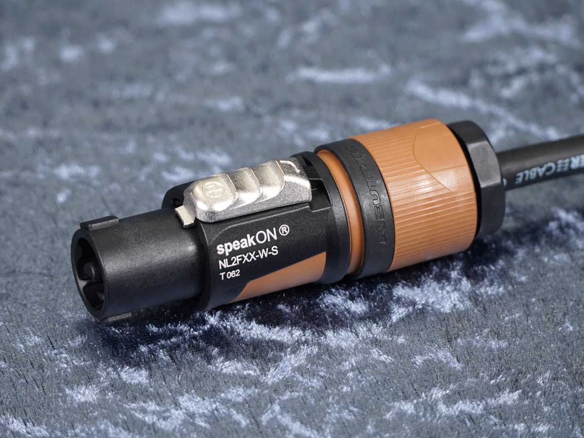 Lautsprecherkabel Sommer 'Meridian Mobile 225' schwarz / Neutrik