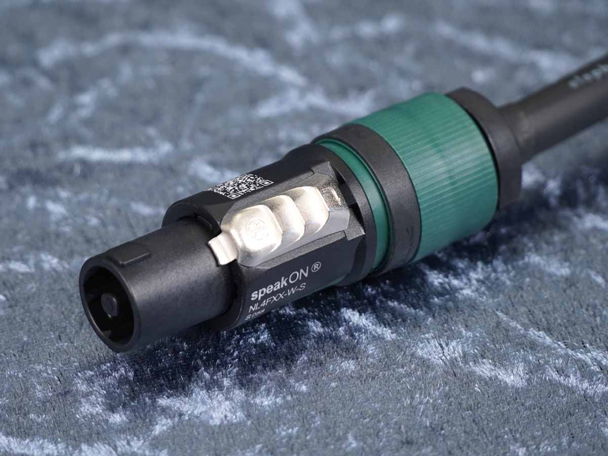 Lautsprecherkabel 4-Pol Sommer 'Elephant SPM 425' schwarz / Neutrik