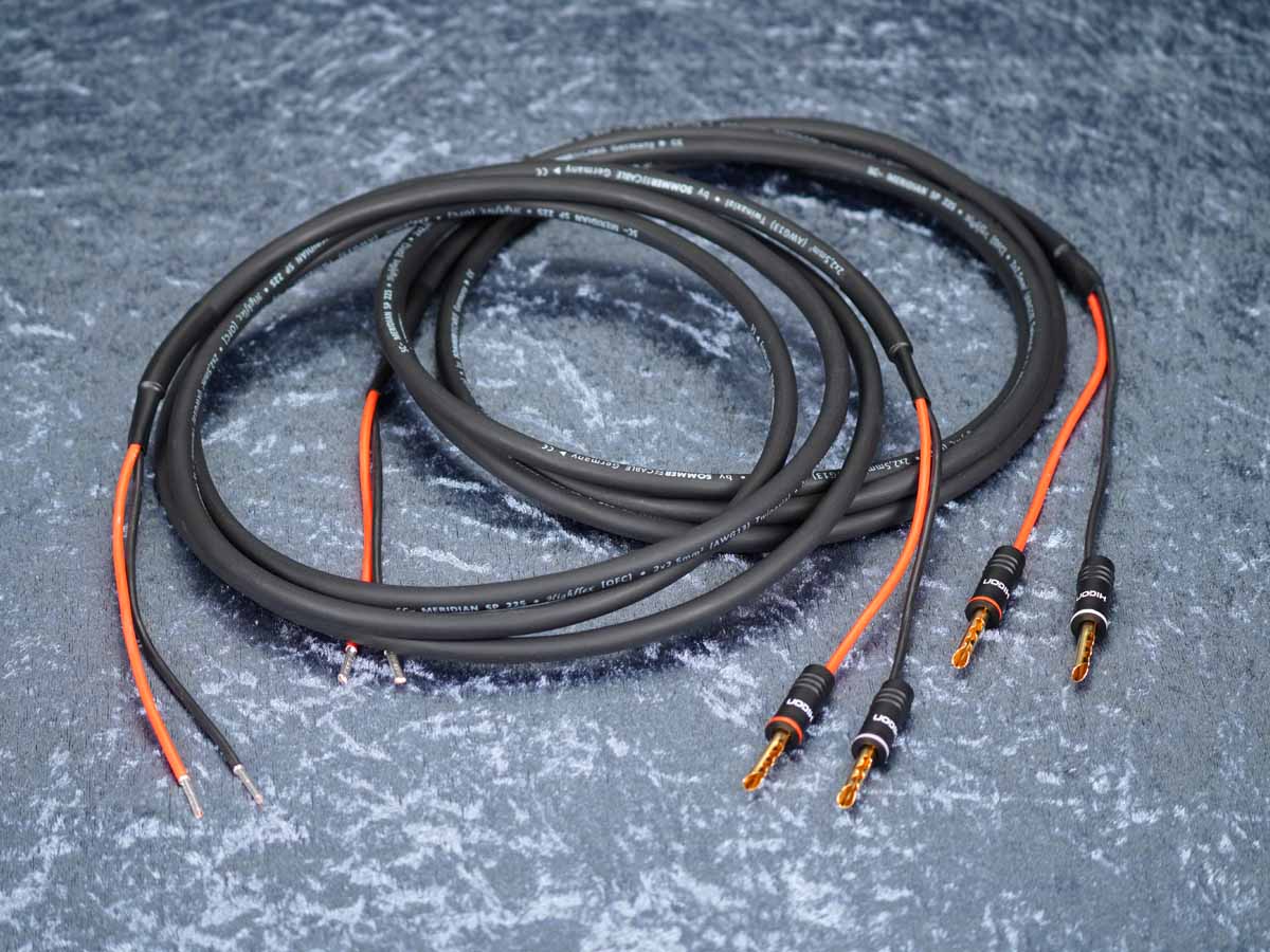 Lautsprecherkabel 'Meridian' 2x2,5 mm² mit Lamellen-Bananenstecker einseitig