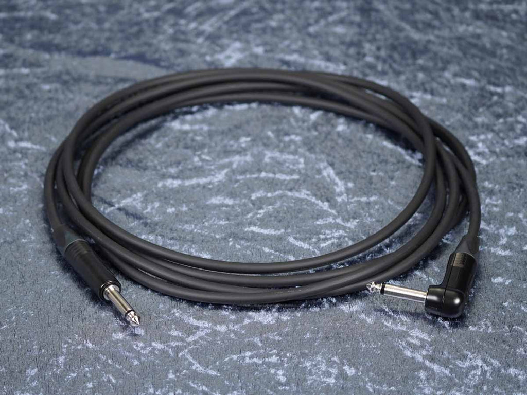 Instrumentenkabel Sommer 'Tricone XXL' schwarz - Neutrik Klinke auf Winkelklinke schwarz