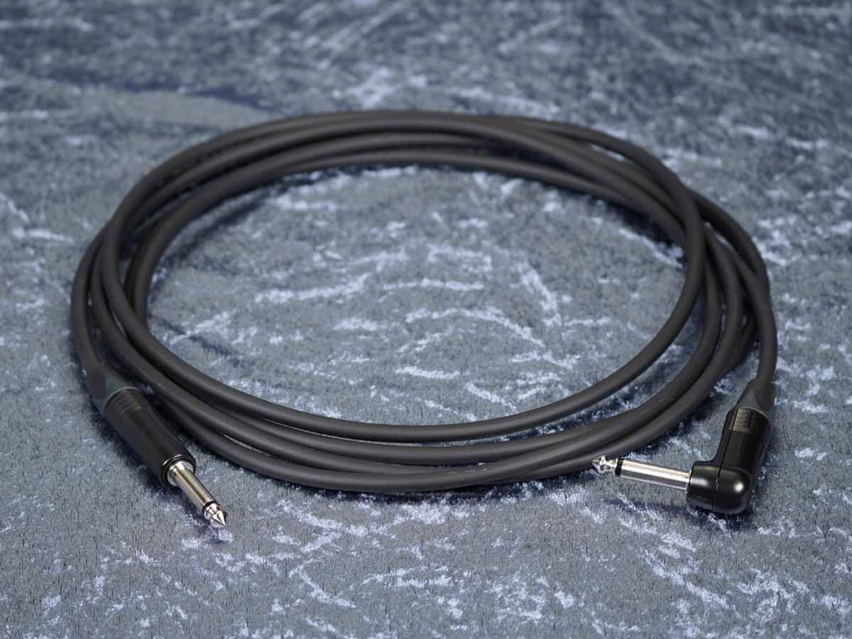 Instrumentenkabel Sommer 'Tricone XXL' schwarz - Neutrik Klinke auf Winkelklinke schwarz