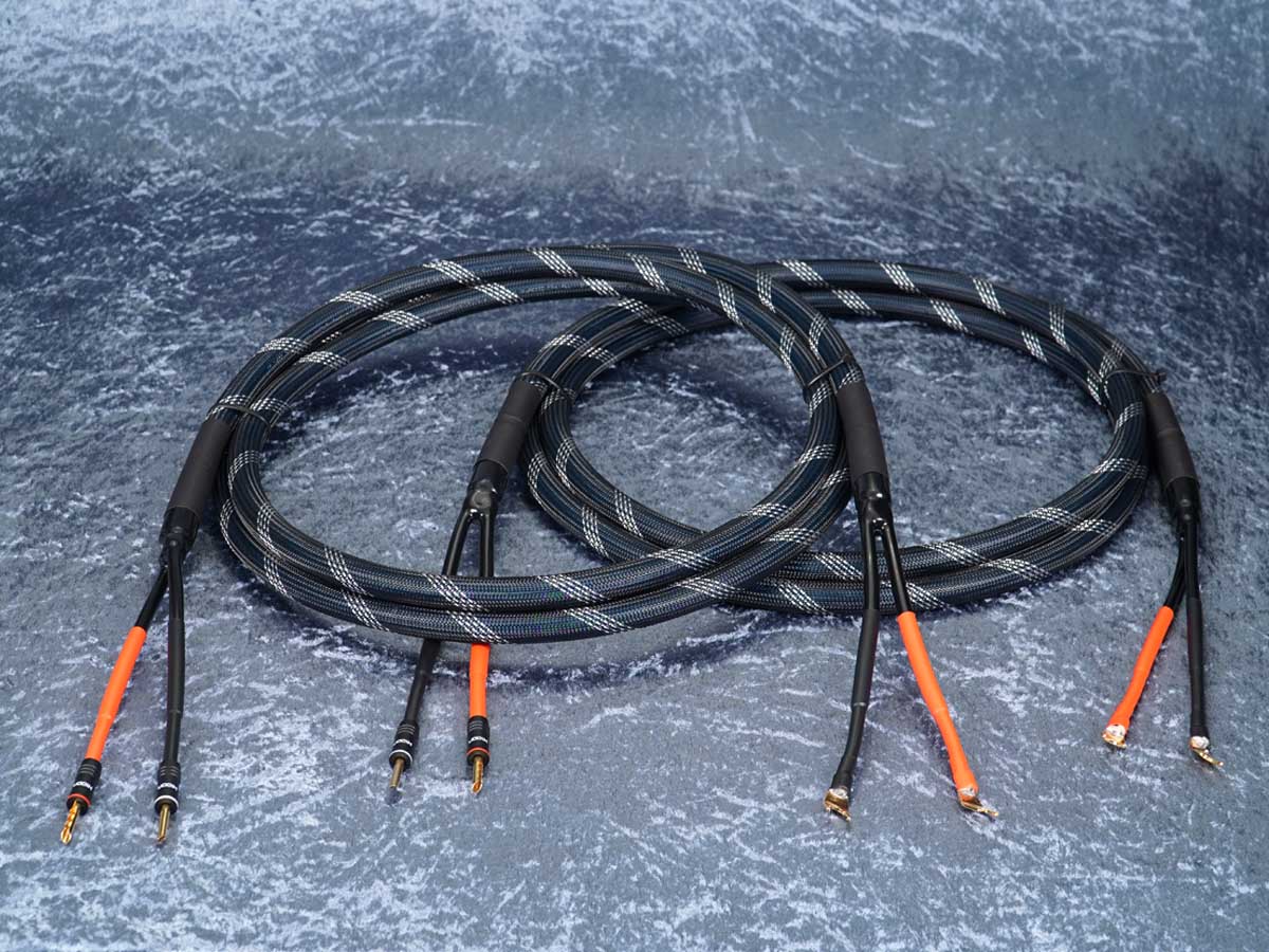Lautsprecherkabel 'Dual Blue' Gfl - Lamellen-Bananenstecker auf CTA01 Kabelschuhe