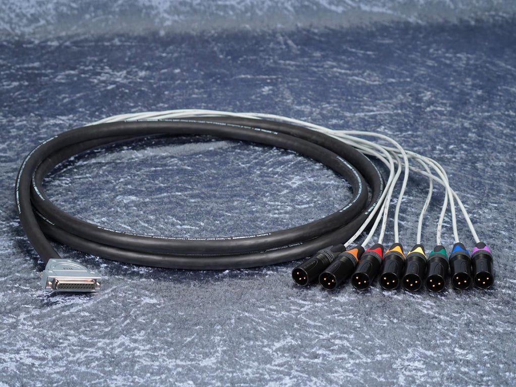 MuCo Auflösung SUB-D 25-Pol female auf 8 x XLR male  / Tascam-Belegung / Sommer Mistral