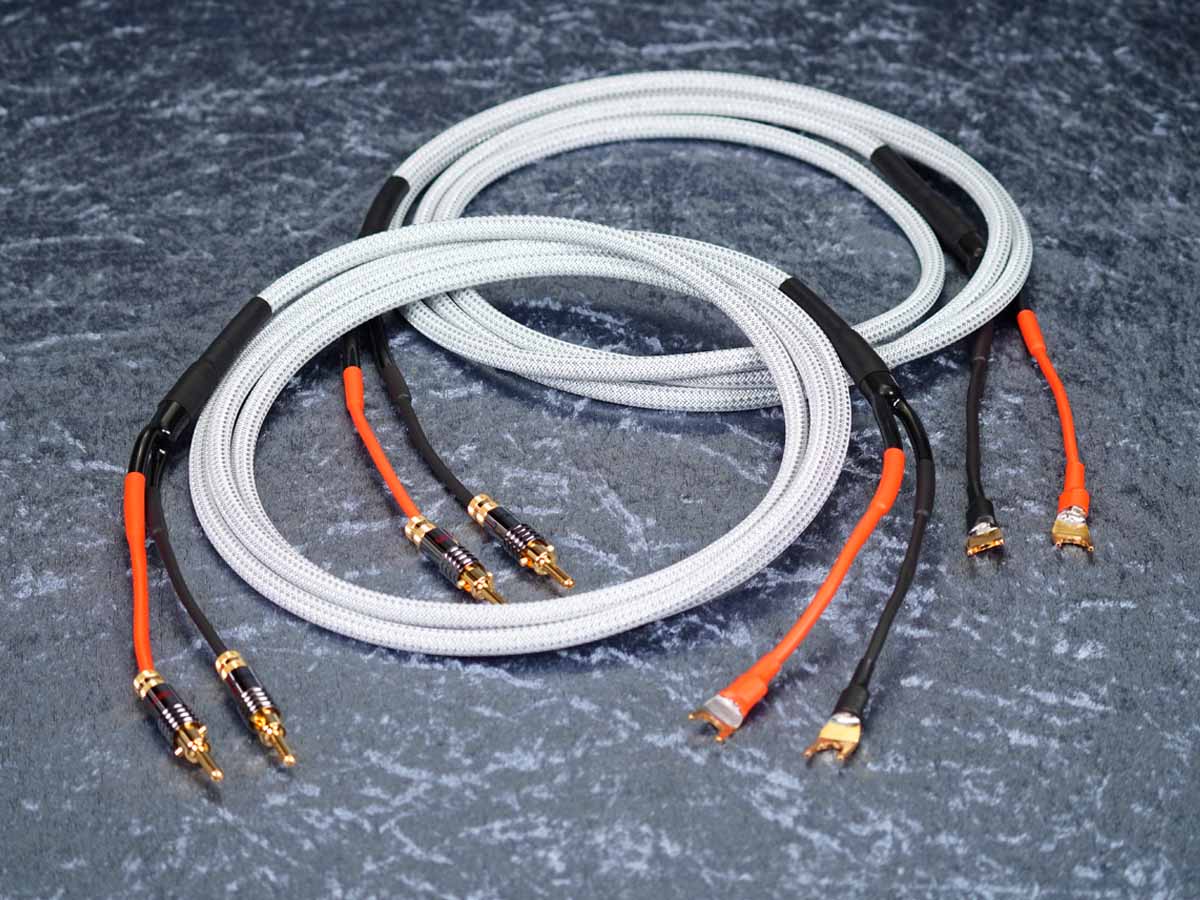 Lautsprecherkabel 'Meridian' 2x1,5 mm² Gfl Spreizspangen-Bananenstecker auf CTA01 Kabelschuhe