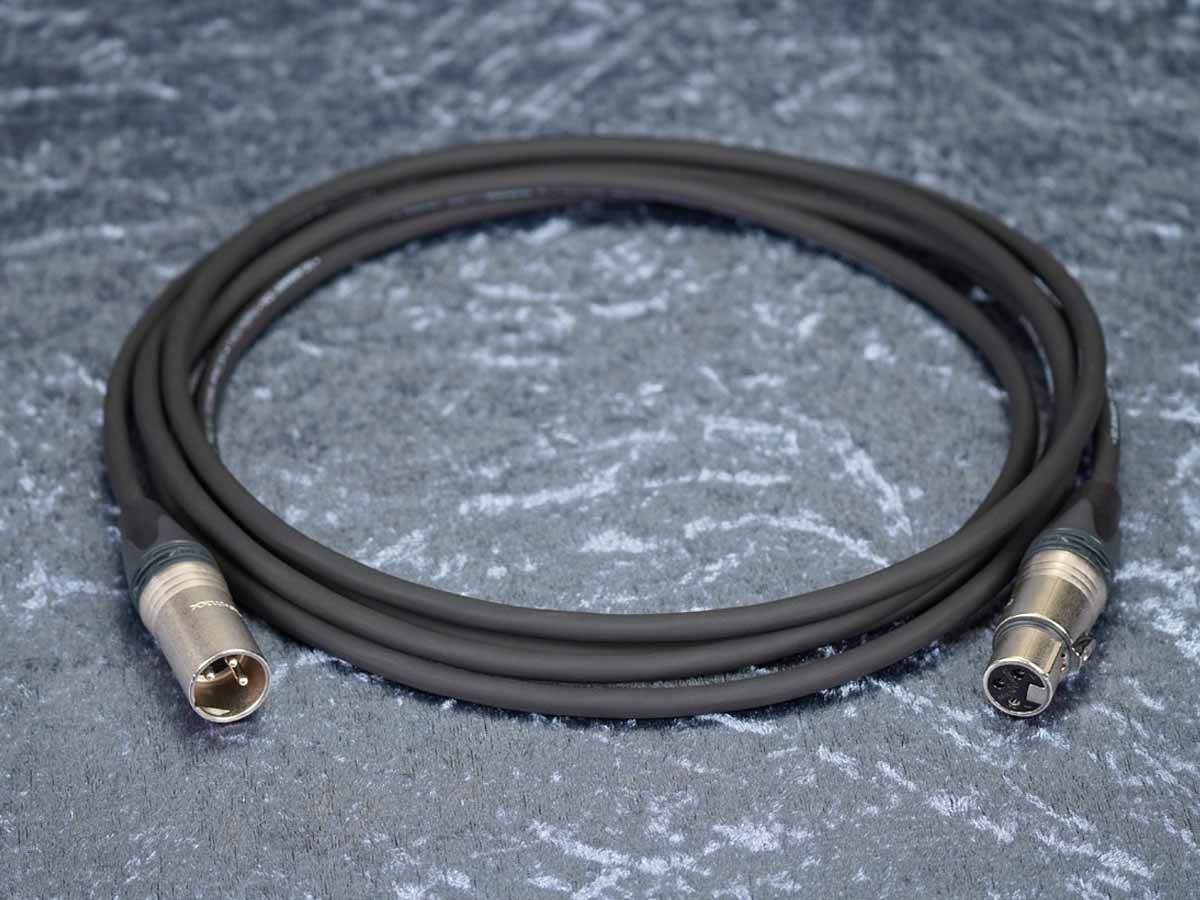 DMX-Kabel Sommer 'Binary 234' Schwarz / Neutrik