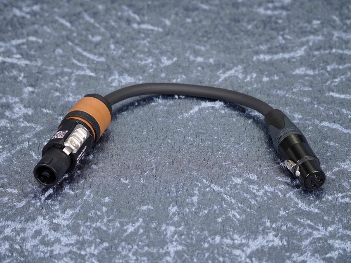 Kurzadapter Speakonbuchse auf XLR 3-Pol female - Sommer/Neutrik